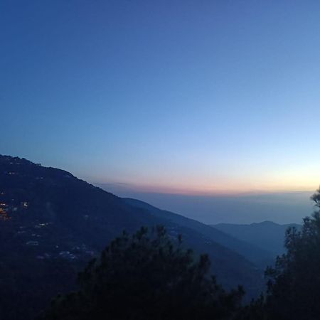 The Summer House Kasauli I Party & Music I Sky Bonfire I Managed By Exotic Stays Exterior photo