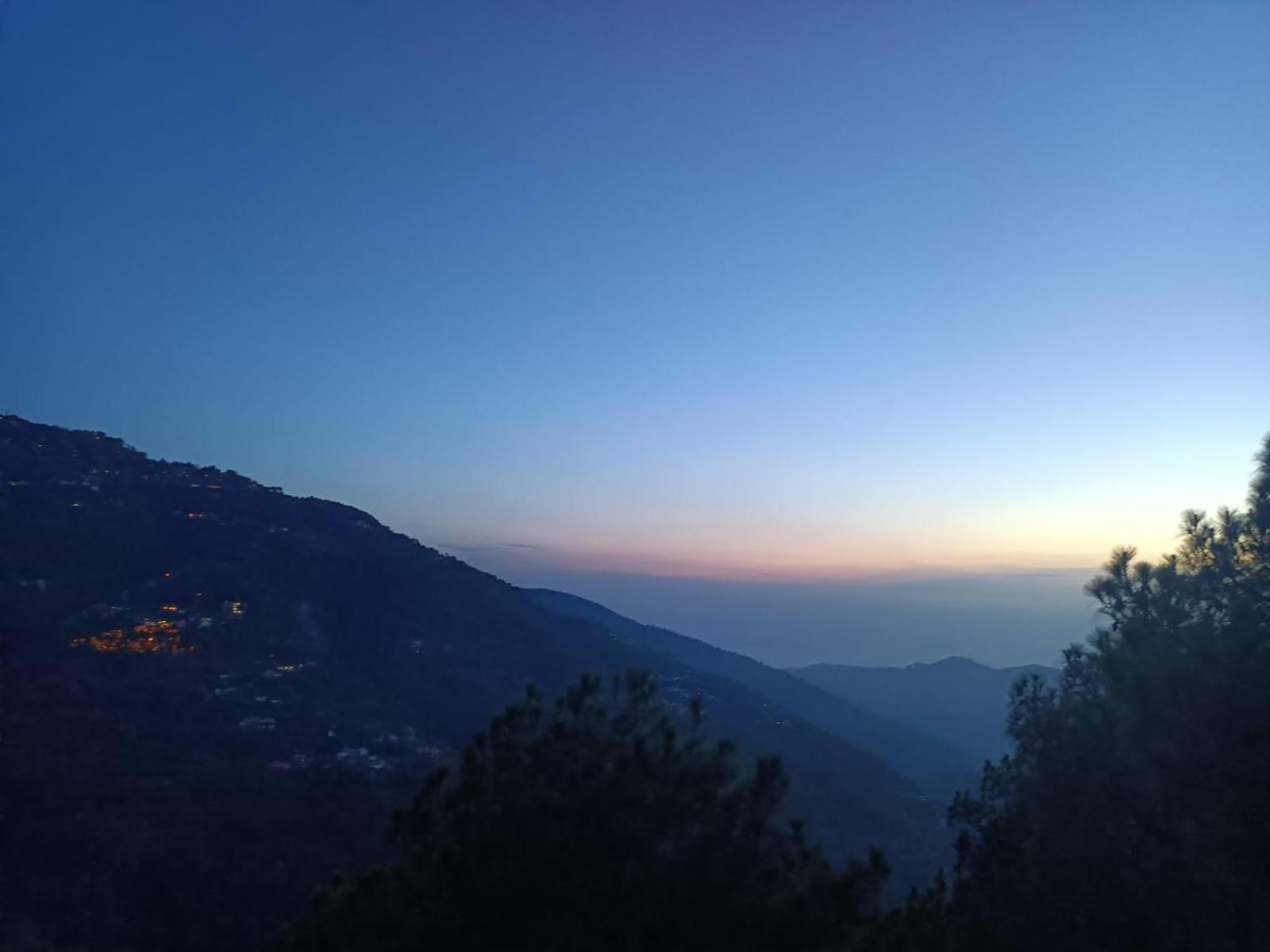 The Summer House Kasauli I Party & Music I Sky Bonfire I Managed By Exotic Stays Exterior photo